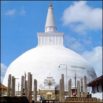 Ruwanweliseya Stupa