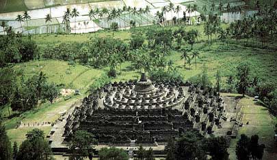 Buddhist Architecture on Buddhist Art  The Temple Of Borobudur  Java