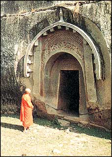 Lomas Rishi Cave